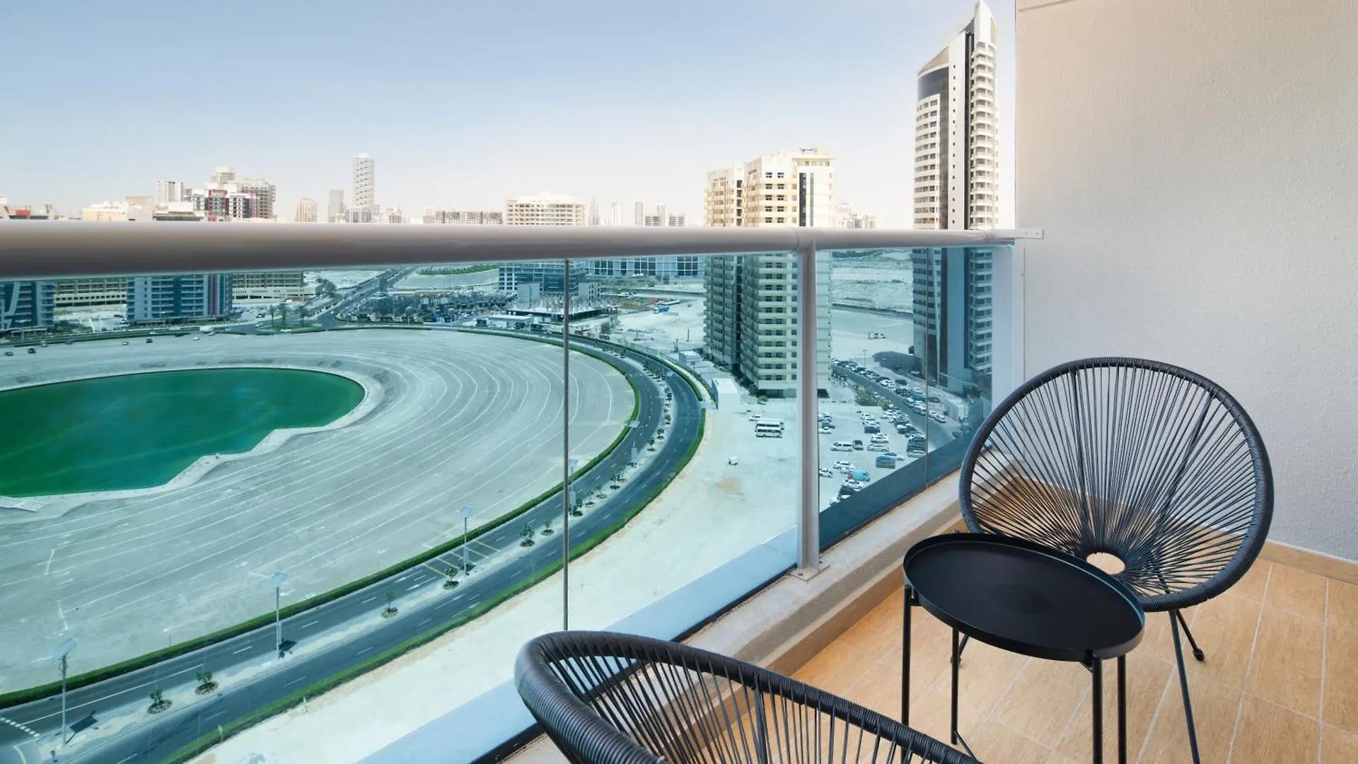 Apartment Studio Aura At Dubai Sports City
